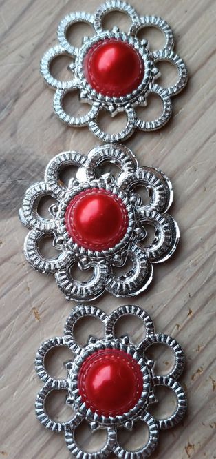 Hovedbilde Metallbling med Rød Perle - SHB10