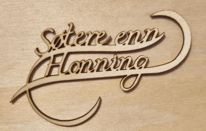 Hovedbilde Søtere enn honning - Scrappehusets egen trepynt - ...